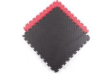 Будо маты толшина 2,5 см - плотность 45 ШОР , размер 1м*1м тиснение 5 полос Будо маты толшина 2,5 см - плотность 45 ШОР , размер 1м*1м тиснение 5 полос